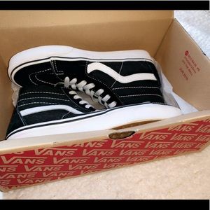 Vans Shoes - Black and White Woman’s 7.5 High Top Vans Vans Shoes - Black and White Woman’s 7.5 High Top Vans
